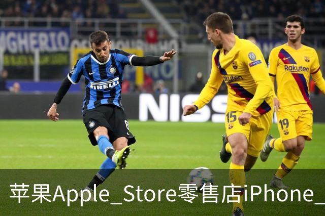 苹果Apple Store零售店iPhone Duo巨型雕塑揭幕首秀：全球四家店展出，中国有一家